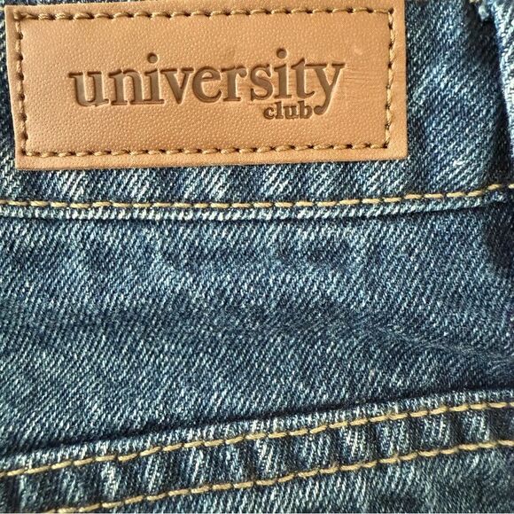 University Mom Blue Jeans Women’s Size 6 - Picture 5 of 5